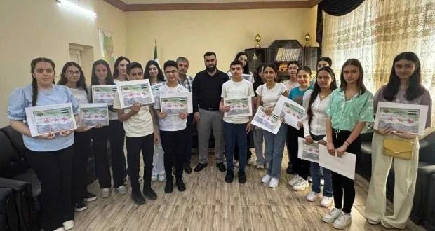 طرطوس تحتفي بأوائل شهادة التعليم الأساسي وتكرم المتفوقين