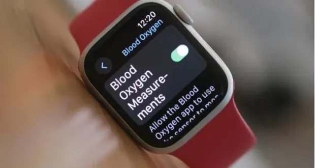تحديث جديد لساعات "آبل" يتيح قياس مستوى الأكسجين في الدم بعد نزاع على براءات الاختراع