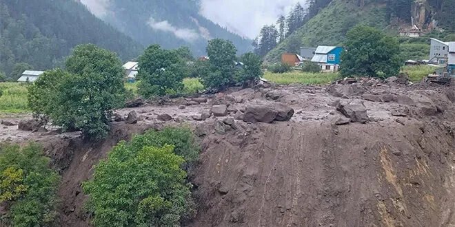 فيضانات كشمير الهندية تودي بحياة العشرات وتخلف مئات المفقودين