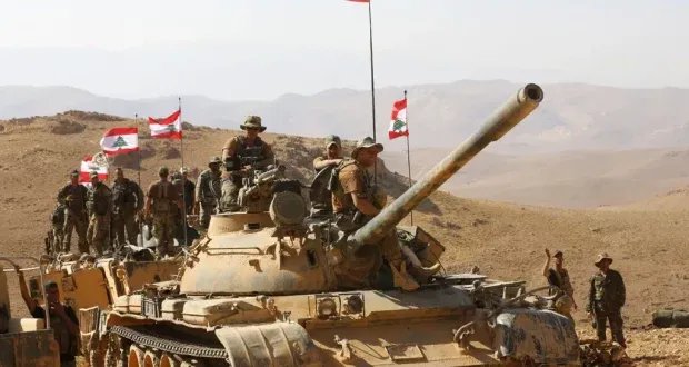توتر على الحدود: عشائر سورية تهدد باجتياح لبنان والجيش اللبناني يعزز تأهبه