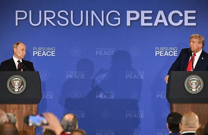 ترامب يصف لقاءه مع بوتين بالمثمر ويؤكد تحقيق تقدم كبير في ألاسكا