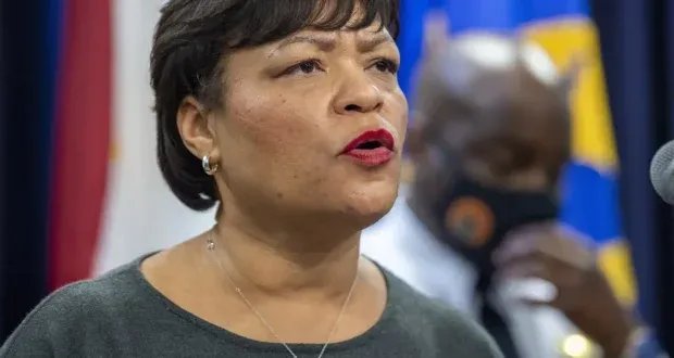 اتهامات بالتآمر والاحتيال تطال عمدة نيو أورليانز بسبب علاقتها بحارسها الشخصي