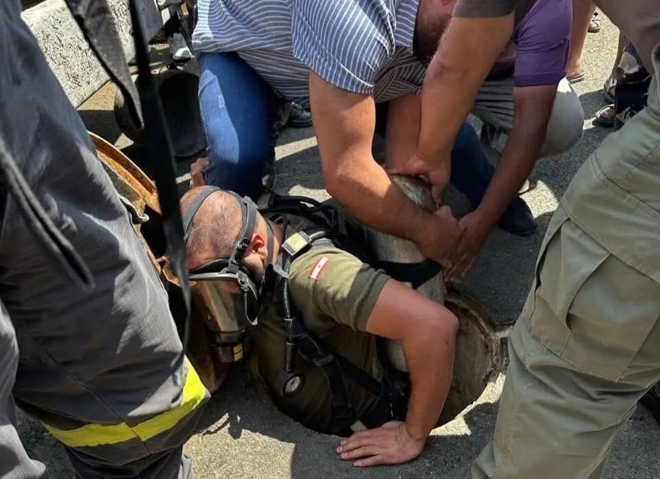 مأساة في لبنان: وفاة ثلاثة عمال سوريين اختناقاً في فتحة صرف صحي بالبقاع