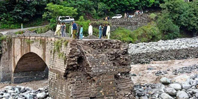 فيضانات باكستان: مصرع أكثر من 320 شخصاً خلال 48 ساعة الماضية