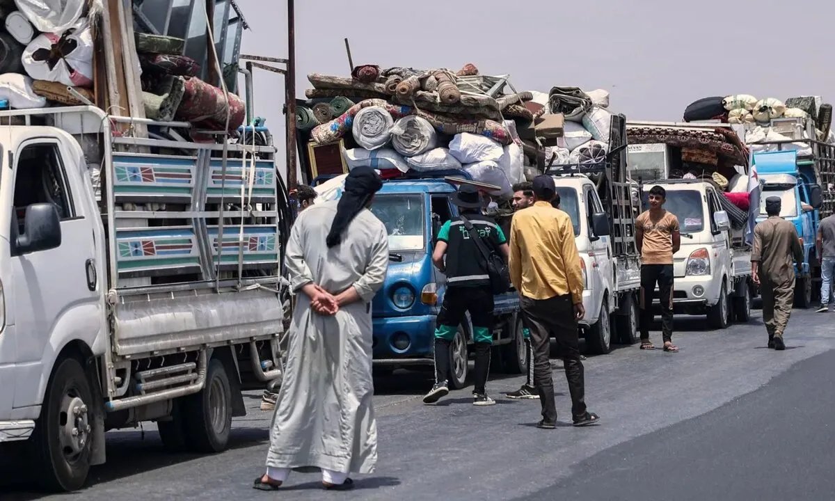 لماذا يعود سوريون إلى مناطق الشمال؟ صعوبات الاندماج وتغير نمط الحياة تدفع للعودة العكسية