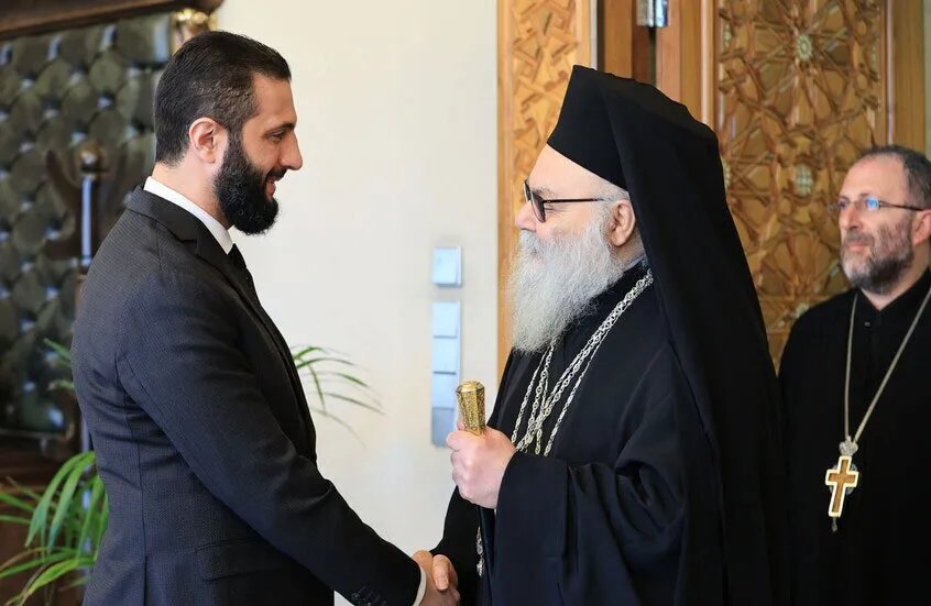 الرئيس الشرع يستقبل البطريرك يوحنا العاشر ويؤكد على الدور المحوري للكنيسة في تعزيز الوحدة الوطنية