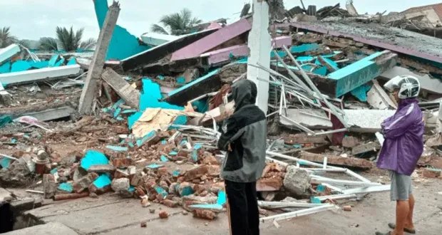 إندونيسيا: زلزال بقوة 6 درجات يهز سولاويسي ويتسبب في إصابة العشرات