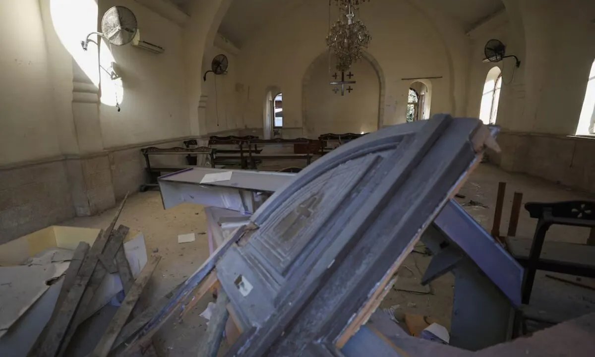 غزة: قصف إسرائيلي يستهدف مستشفى الأهلي المعمداني ويخرجه عن الخدمة وسط إدانات واسعة