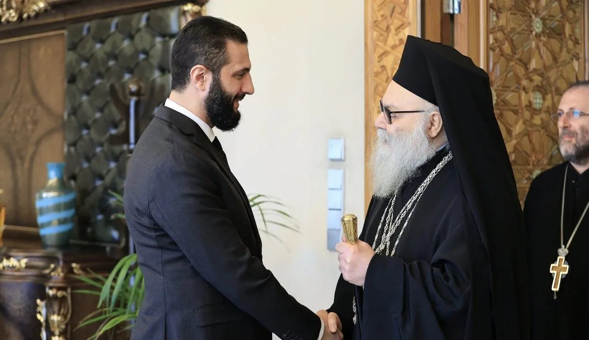 الرئيس الشرع يؤكد على الدور الوطني للكنيسة في تعزيز الوحدة الوطنية