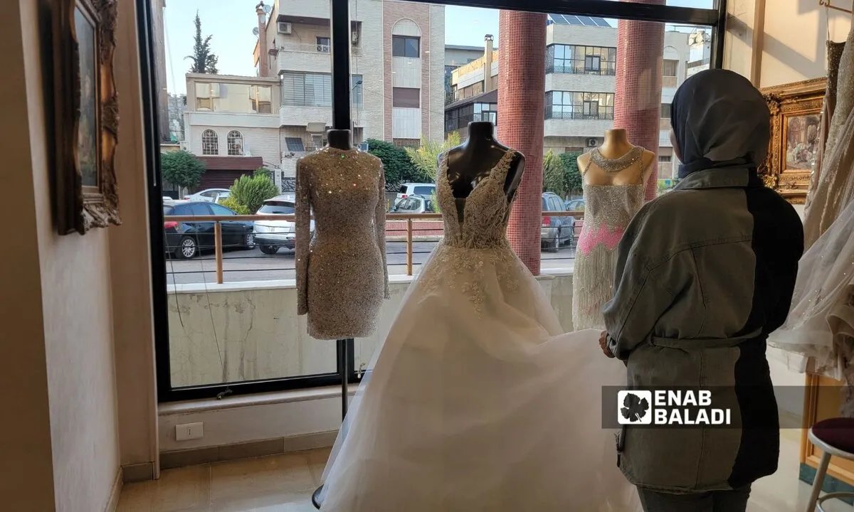 حلم الزفاف المؤجل: ارتفاع تكاليف فساتين الزفاف يثقل كاهل السوريات