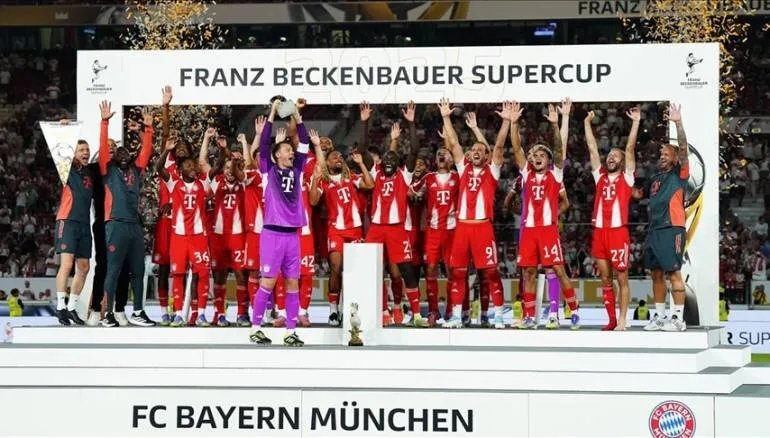 بايرن ميونخ يكتسح شتوتغارت ويتوج بكأس السوبر الألماني للمرة الـ 11
