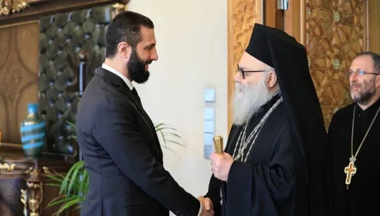 الرئيس الشرع يستقبل البطريرك يازجي ويشدد على دور الكنيسة المحوري في تعزيز الوحدة الوطنية