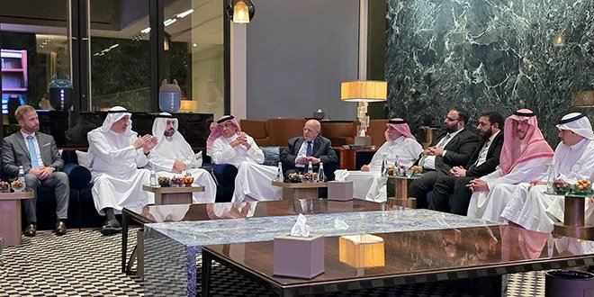 وزير الاقتصاد السوري يبحث مع نظيره السعودي تعزيز الاستثمارات والتعاون الاقتصادي بين البلدين