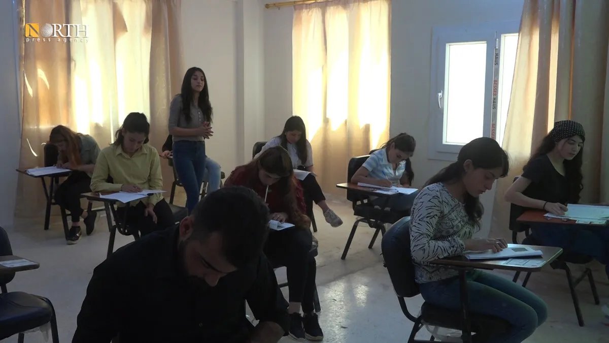 تطورات في ملف التعليم: بيان مرتقب للحكومة السورية والإدارة الذاتية بعد مباحثات مكثفة