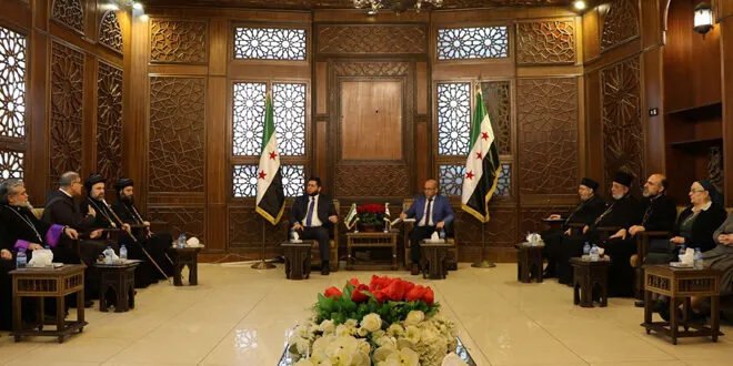 مدير الشؤون السياسية يلتقي ممثلي الطائفة المسيحية في دمشق لبحث دورهم السياسي وتحديات الشباب