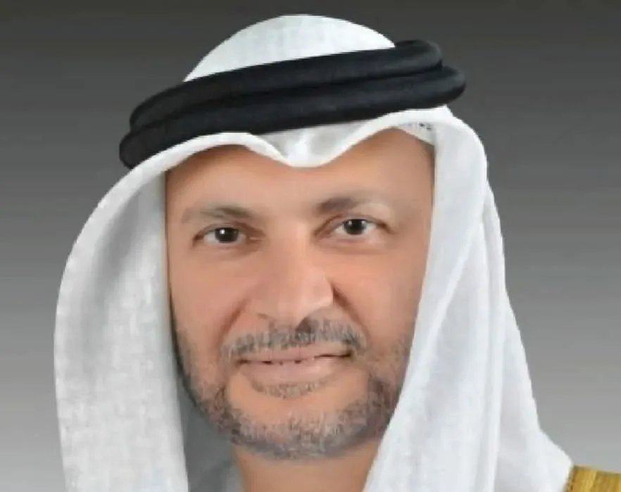 الإمارات تدعم سوريا: قرقاش يؤكد على بناء دولة حديثة ومستقرة