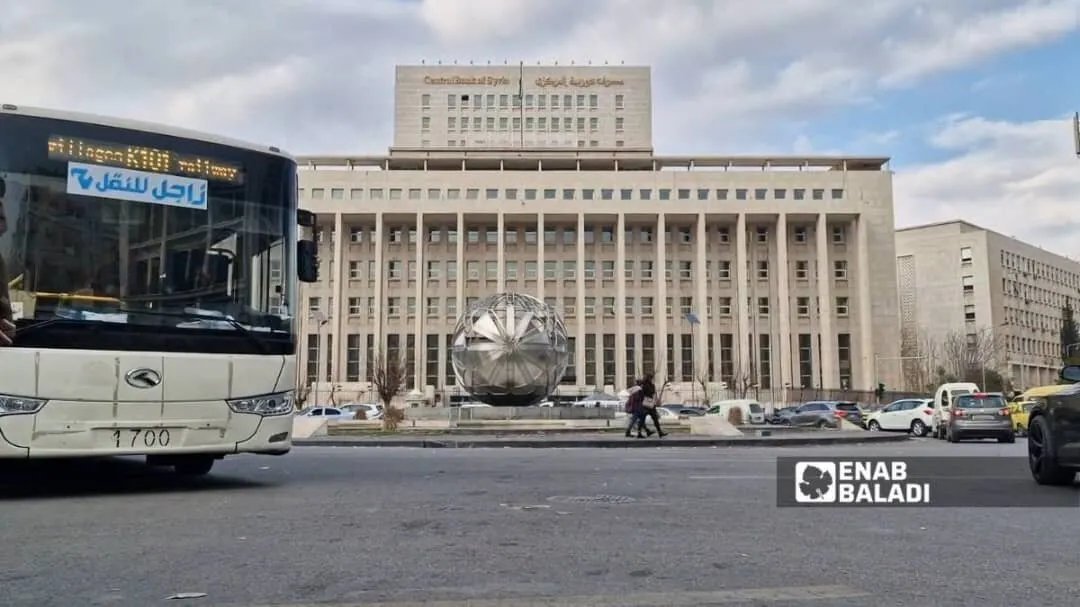 الليرة السورية تواصل التدهور: تجاوز الدولار عتبة 11,300 في السوق السوداء