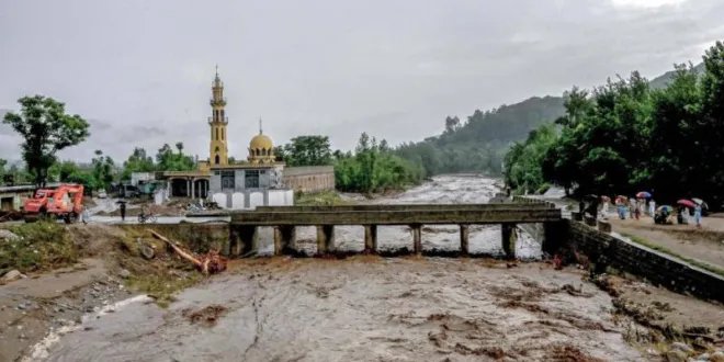 باكستان تواجه كارثة الفيضانات: ارتفاع عدد الضحايا إلى 657 قتيلاً مع استمرار الأمطار الموسمية