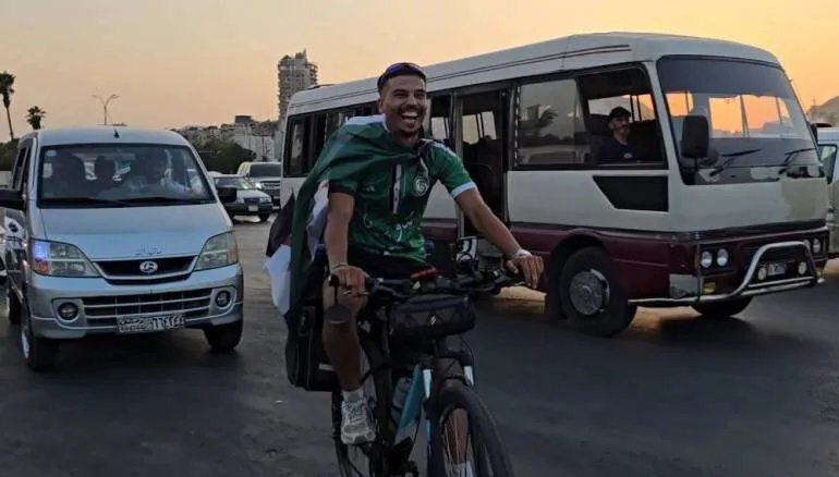 من ميونيخ إلى دمشق: رحلة شاب سوري بدراجته الهوائية شوقاً للوطن