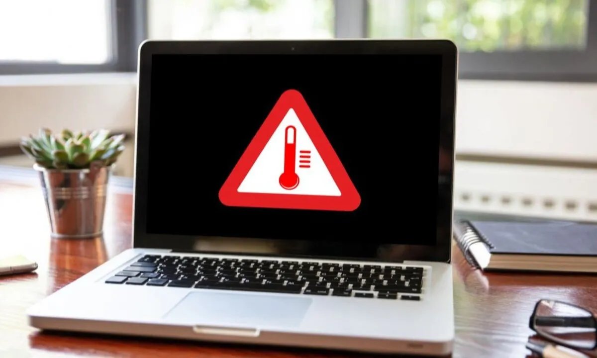 كيف تحمي أجهزتك الذكية من حرارة الصيف: نصائح للحفاظ على البطارية