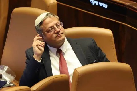 بن غفير يرفض مجدداً صفقة تبادل الأسرى ويحذر نتنياهو: لدينا فرصة لهزيمة حماس