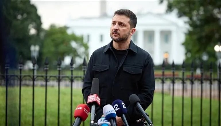 زيلينسكي يعلن استعداده لمحادثات مباشرة مع بوتين لإنهاء الحرب الأوكرانية