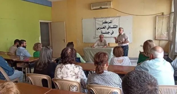 محاضرة في جبلة تثير جدلاً حول مستقبل العقل البشري في عصر الذكاء الاصطناعي