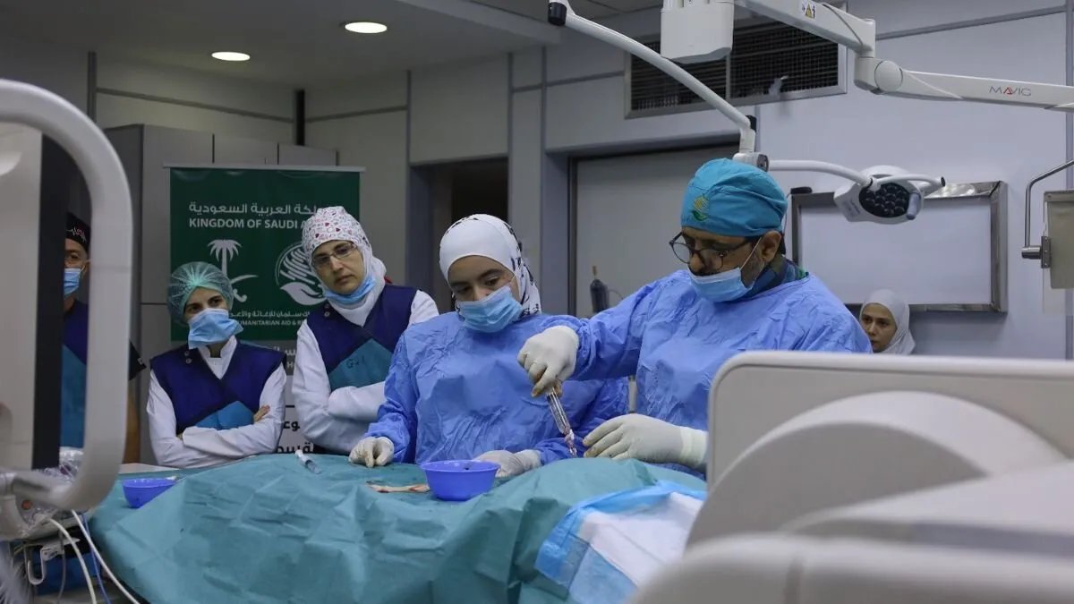 برنامج "أمل" السعودي يطلق حملتين طبيتين لعلاج القلب وتركيب الأطراف الصناعية في دمشق