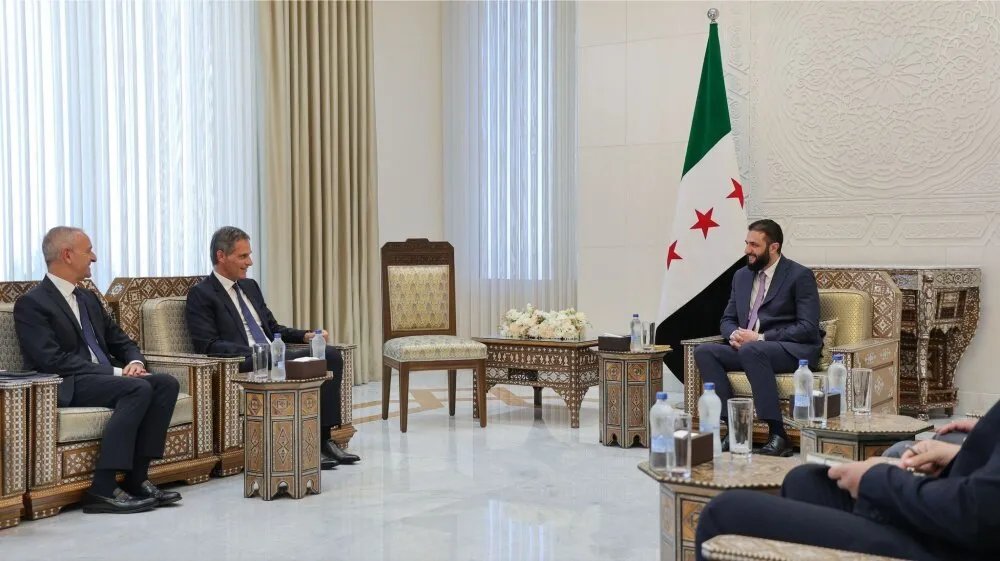 الرئيس الشرع يستقبل وفد مجموعة CMA CGM الفرنسية لبحث تطوير مرفأ اللاذقية