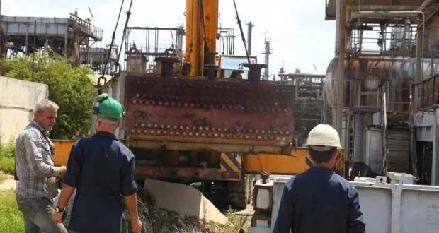 عمال مصفاة بانياس ينجحون في إنجاز نوعي بتبديل المبرد الهوائي لوحدة الهدرجة