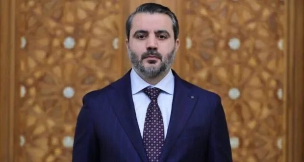 الوزير الشيباني يبحث في باريس تعزيز الاستقرار في سوريا وملفات الجنوب السوري