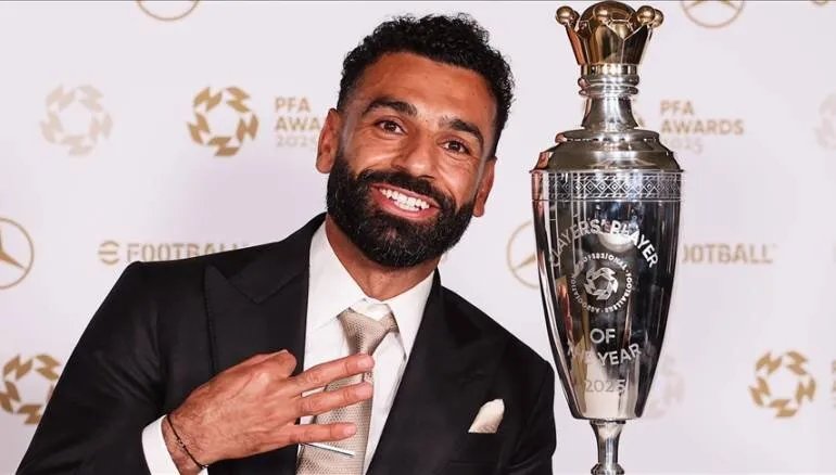 محمد صلاح يحصد جائزة أفضل لاعب في البريميرليغ للمرة الثالثة تاريخياً