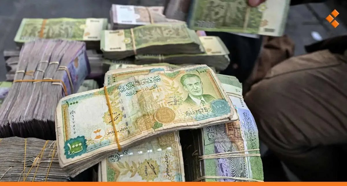 الليرة السورية تستعيد بعضاً من قيمتها أمام الدولار مع ارتفاع أسعار الذهب