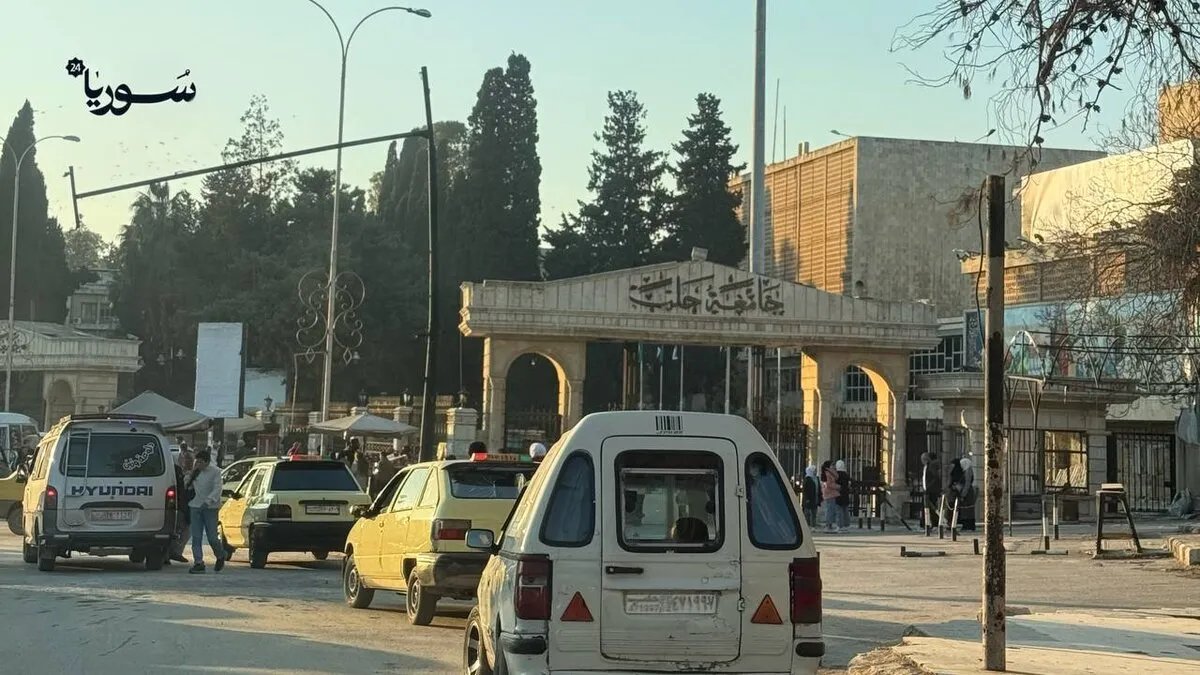 رئيس جامعة حلب يطمئن الطلاب: لا مفاضلات جديدة لكليتي الإعلام والعلوم الصحية بعد النقل