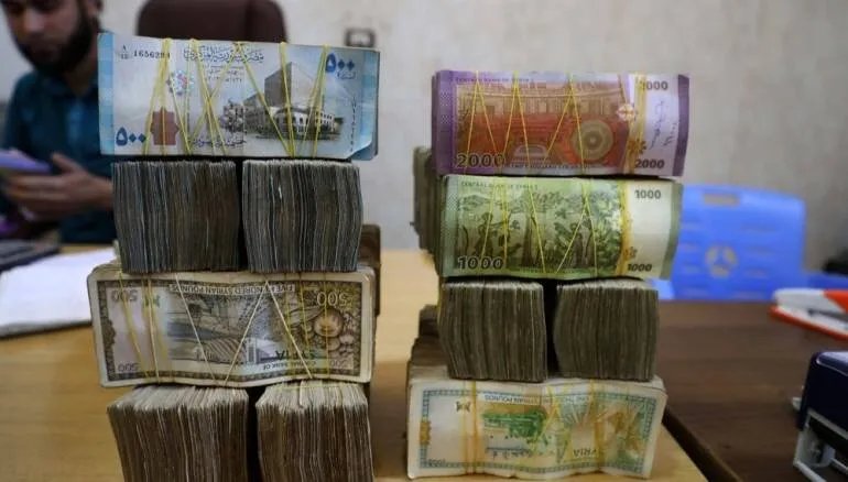 تقلبات حادة في سعر الليرة السورية تشهد الجولة الثالثة خلال أسبوع