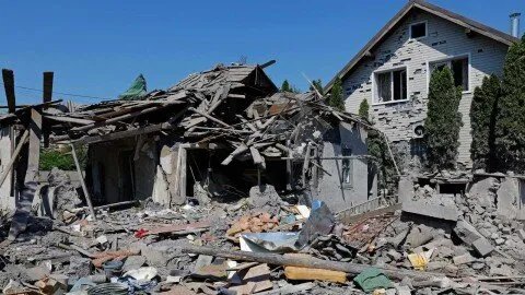 روسيا تعلن سيطرتها على ثلاث بلدات في دونيتسك الأوكرانية وتقترب من خط الدفاع