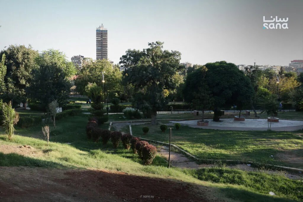 حدائق دمشق تتنفس: ملاذ آمن ومنعش في مواجهة حرارة الصيف