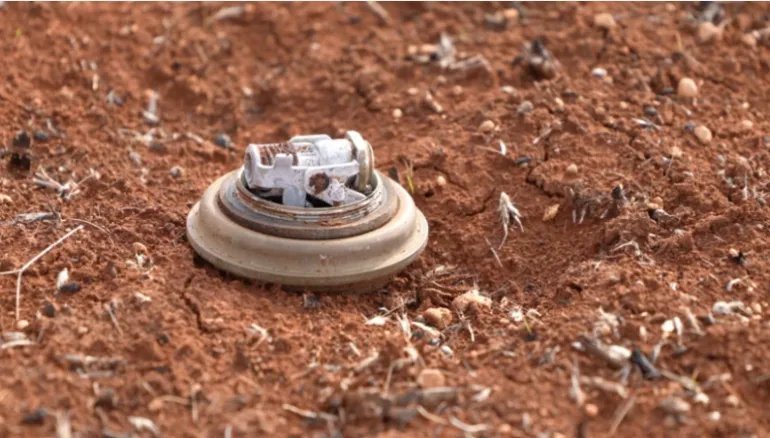 مأساة مستمرة: قتلى وجرحى مدنيون جراء انفجارات مخلفات الحرب في دير الزور وحماة