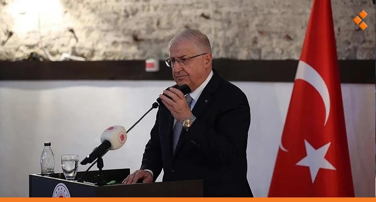 وزير الدفاع التركي يدعو دمشق لبسط سيطرتها الكاملة على سوريا لتحقيق الاستقرار الإقليمي