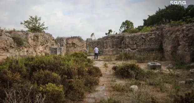 أوغاريت: المدينة السورية التي خطّت الأبجدية الأولى ودوّنت النوتة الموسيقية