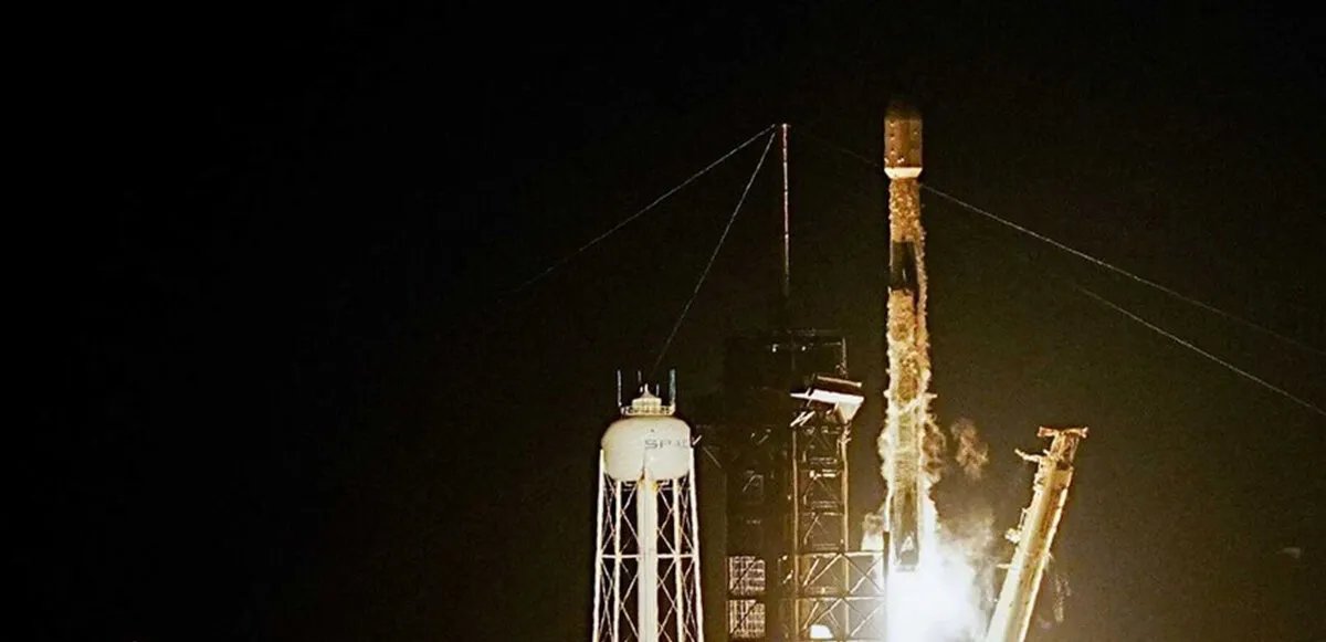 سبيس إكس تطلق المركبة الفضائية X-37B لاختبار تكنولوجيا الاتصالات بالليزر