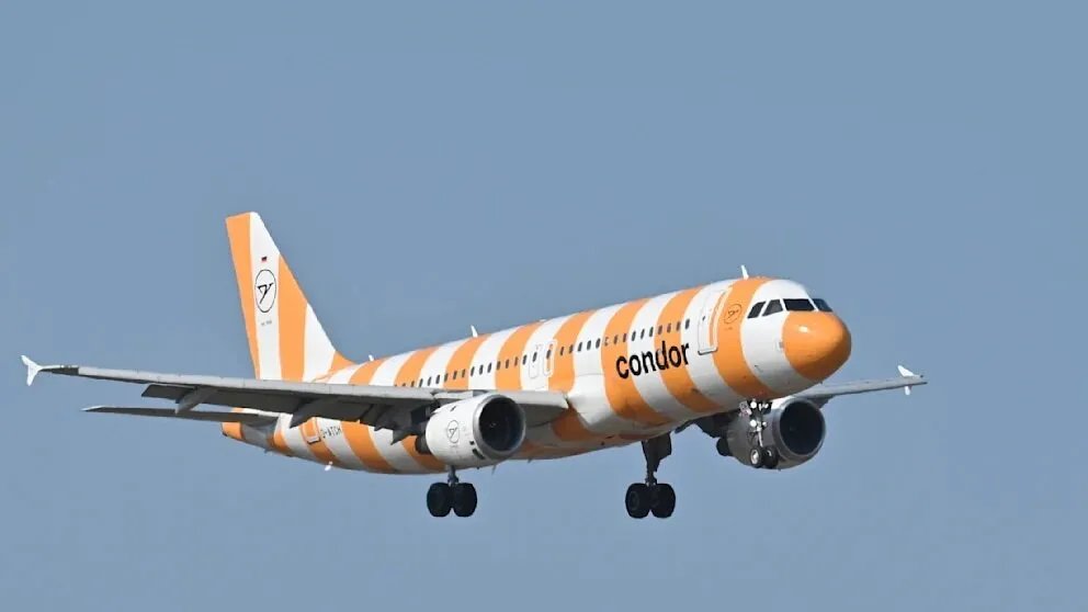 رئيس "كوندور" الألمانية يثير عاصفة: تقليل الرحلات الداخلية يضر بالبيئة ويزيد الانبعاثات