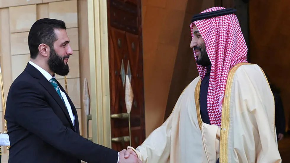 السعودية تخطط لسداد ديون سوريا للبنك الدولي: خطوة نحو إعادة الإعمار؟