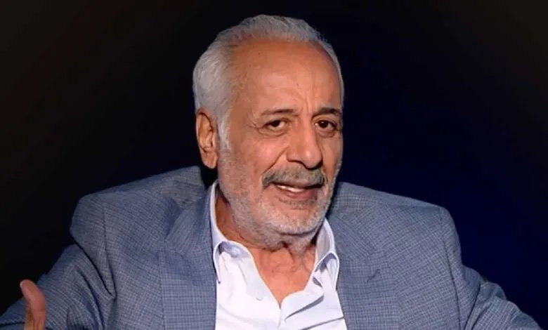 منشور قديم لأيمن زيدان يشعل الجدل: "كيماوي الوطن ولا بارفان الغربة" يثير عاصفة على السوشيال ميديا