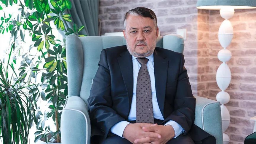 مستشار الرئيس السوري يدعو الإخوان المسلمين إلى حل التنظيم لدعم الحكومة