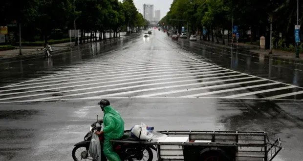 الإعصار كاجيكي يخلي 20 ألف شخص ويغمر جزيرة هاينان الصينية