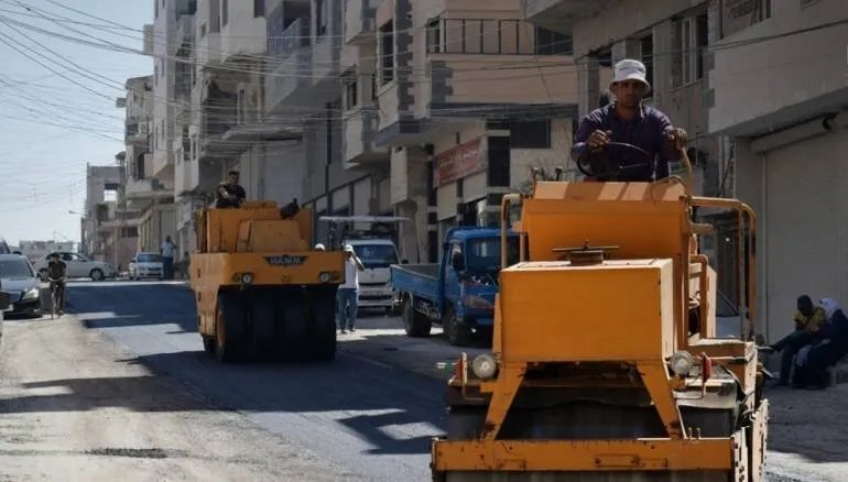 حمص: مجلس المدينة يبدأ حملة لصيانة وتأهيل الشوارع الرئيسية بالتعاون مع الأمم المتحدة