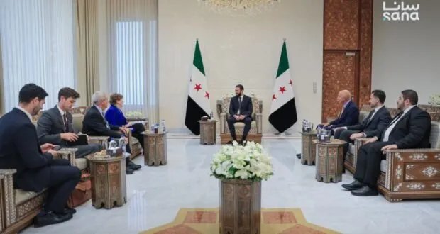 الرئيس الشرع يستقبل وفداً أمريكياً رفيع المستوى برئاسة توماس باراك في دمشق