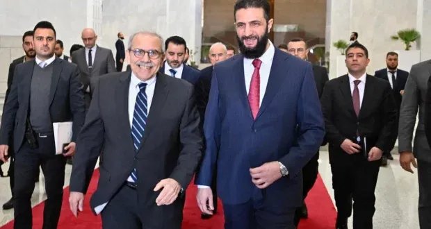 نواف سلام في دمشق: صفحة جديدة للعلاقات اللبنانية السورية مع التركيز على الحدود واللاجئين والمفقودين