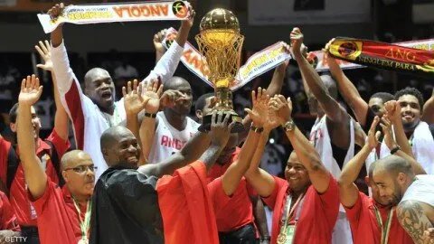 أنغولا تكتسح مالي وتفوز بكأس الأمم الأفريقية لكرة السلة للمرة الـ12